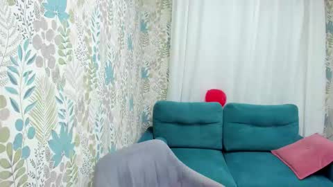 Snapshot of lea_fruit chatting on September 13, 5:04 am Lea online show from September 13, 5:04 am