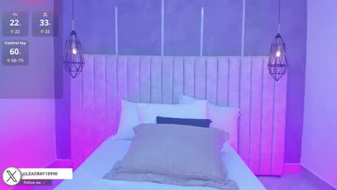    online show from October 20, 7:06 pm