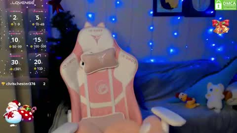 Leah  Gotty online show from December 24, 2:54 pm