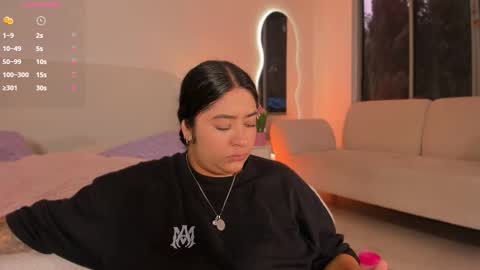 Snapshot of leah_bensoon chatting on October 22, 2:55 pm Leah online show from October 22, 2:55 pm