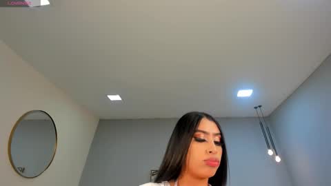 Snapshot of leahlombardi_ chatting on October 19, 3:08 am leahlombardi_ online show from October 19, 3:08 am