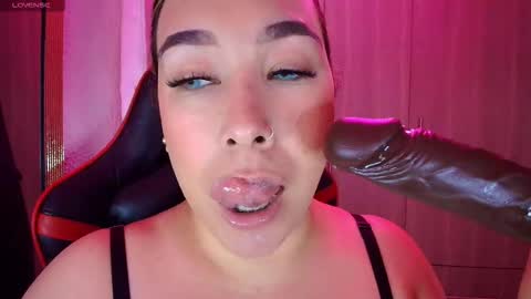 leah online show from February 8, 10:19 am