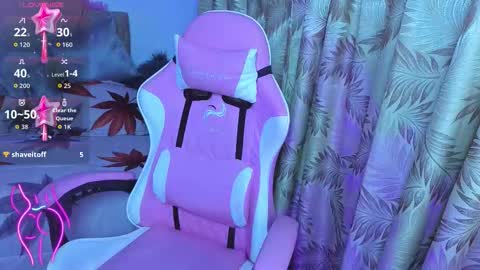 leakitten_ online show from October 20, 10:02 pm