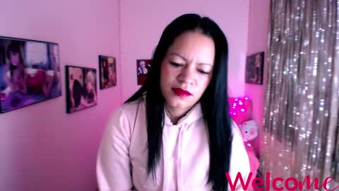 Leandra online show from December 12, 12:55 pm