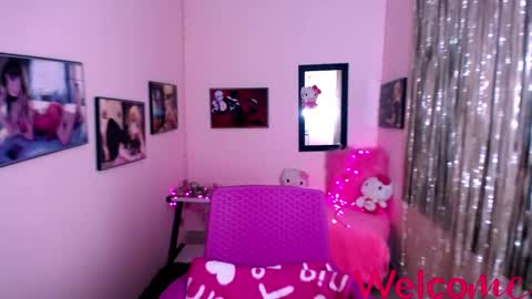 Leandra online show from December 31, 1:08 pm