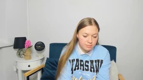 Lea online show from October 7, 4:22 pm