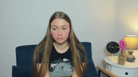 Lea online show from October 16, 3:47 pm