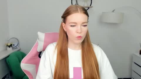 Lilly online show from November 28, 8:56 pm