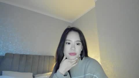 lee_chang online show from February 23, 3:00 pm