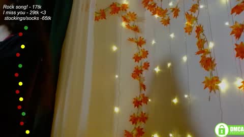 hey Im Leia and I love rock  online show from October 25, 7:21 pm