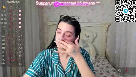 Snapshot of leia_moreno chatting on October 29, 8:29 am leia_moreno online show from October 29, 8:29 am