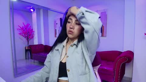 Leia.  online show from January 24, 11:15 am