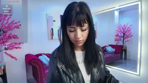 Leia.  online show from October 6, 11:16 am