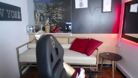 leidy online show from February 1, 12:26 pm