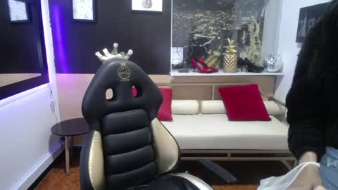 leidy online show from January 24, 12:52 pm