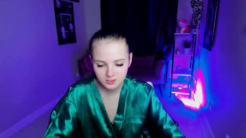 Leila online show from October 3, 12:54 pm