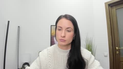 leilabloom online show from February 16, 2:32 pm