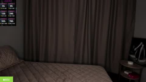 Snapshot of leiladream chatting on October 18, 6:27 am leiladream online show from October 18, 6:27 am