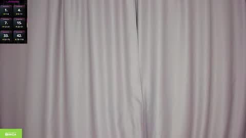 Snapshot of leiladream chatting on September 29, 5:01 am leiladream online show from September 29, 5:01 am