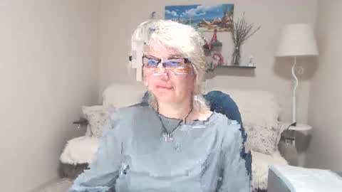 Leila Kinky online show from June 5, 5:22 am