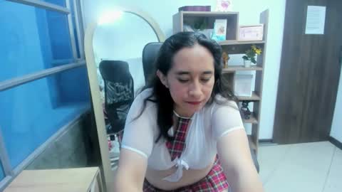 Snapshot of leilasmith_ chatting on October 26, 12:55 pm Leila online show from October 26, 12:55 pm