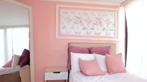 Leily online show from March 15, 6:43 pm