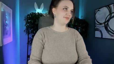 Lela online show from February 21, 10:21 pm