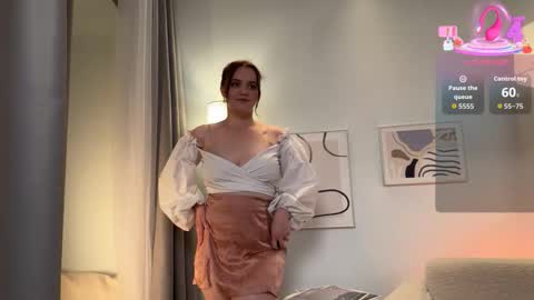 Snapshot of lela_ryan chatting on October 22, 2:55 pm Lela online show from October 22, 2:55 pm