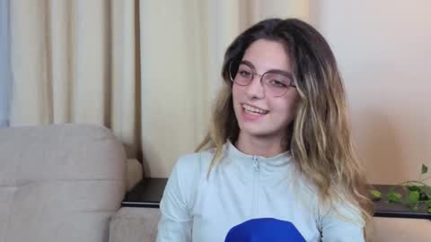 Alexandria online show from November 1, 8:46 pm