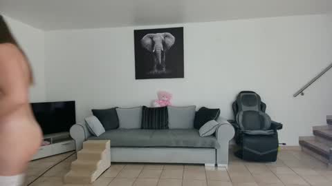 YOUR ELENA online show from October 6, 10:43 am