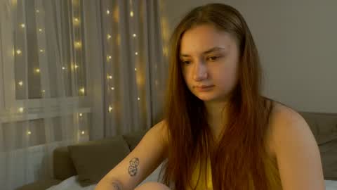 Lelia online show from April 15, 7:47 pm