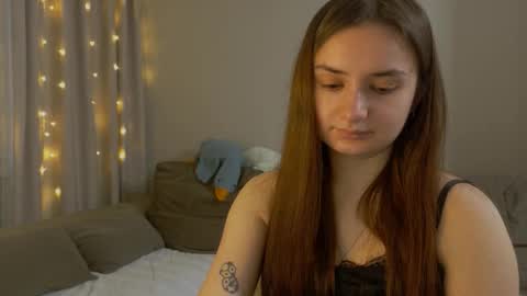 Lelia online show from March 11, 3:14 pm