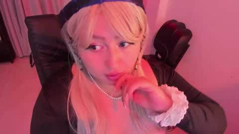 Lenna Kang online show from October 5, 3:00 am