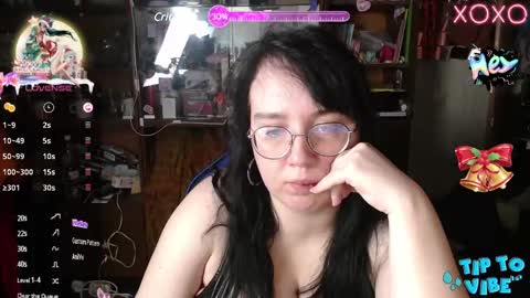 Snapshot of leona_harrison chatting on January 23, 8:25 am Leona Harrison online show from January 23, 8:25 am