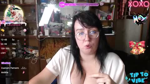 Snapshot of leona_harrison chatting on January 11, 5:10 am Leona Harrison online show from January 11, 5:10 am