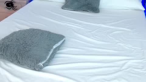 LUCY online show from October 7, 11:20 pm