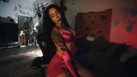 Leo online show from October 11, 11:18 pm