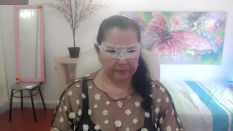 Snapshot of leonela_69 chatting on February 20, 6:35 pm leonela online show from February 20, 6:35 pm