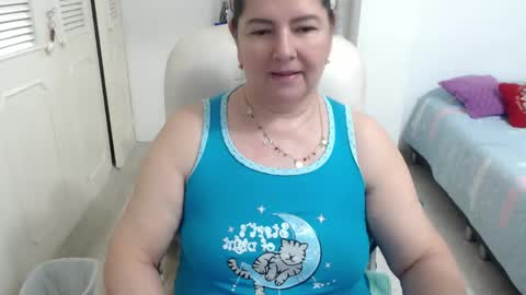 leonela   online show from April 14, 8:47 am