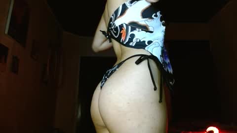 Snapshot of leonelablues chatting on September 27, 12:29 am leonela online show from September 27, 12:29 am