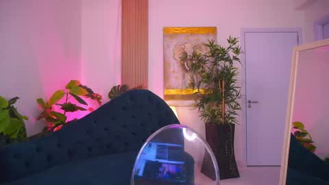Jessie online show from December 18, 8:20 am