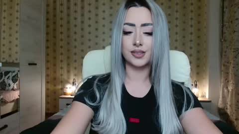 Snapshot of leslie_secret chatting on December 9, 8:54 pm leslie_secret online show from December 9, 8:54 pm