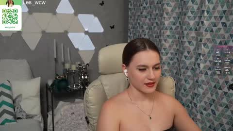 Snapshot of lesliekorfs chatting on March 12, 9:56 pm LeslieKorfs online show from March 12, 9:56 pm