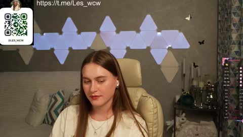 LeslieKorfs online show from October 23, 7:09 pm