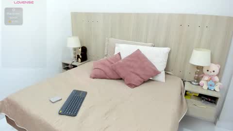 Snapshot of lesly_santodomingo chatting on October 19, 11:45 am Lesly Santodomingo online show from October 19, 11:45 am