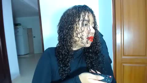 Snapshot of leslycarsson chatting on February 8, 10:40 pm lesly online show from February 8, 10:40 pm