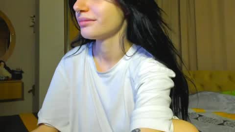 lesyaliss online show from May 15, 10:45 pm