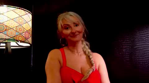 leticiareys online show from November 29, 11:31 pm