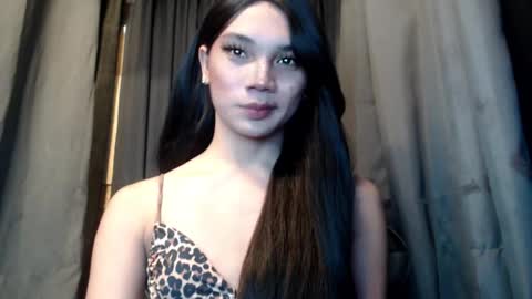 GIRL NEXTDOOR online show from November 9, 7:48 am