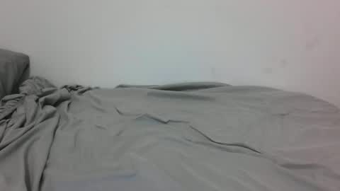 lets_play143 online show from January 11, 6:56 am